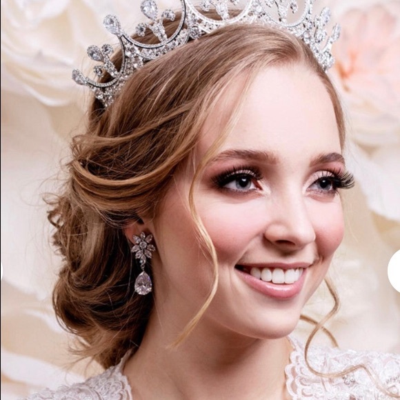 Bridal tiara brand new high quality - Picture 2 of 3